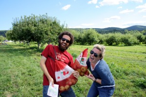 Nate and bridesmaid, Kim, showing their apple excitement!