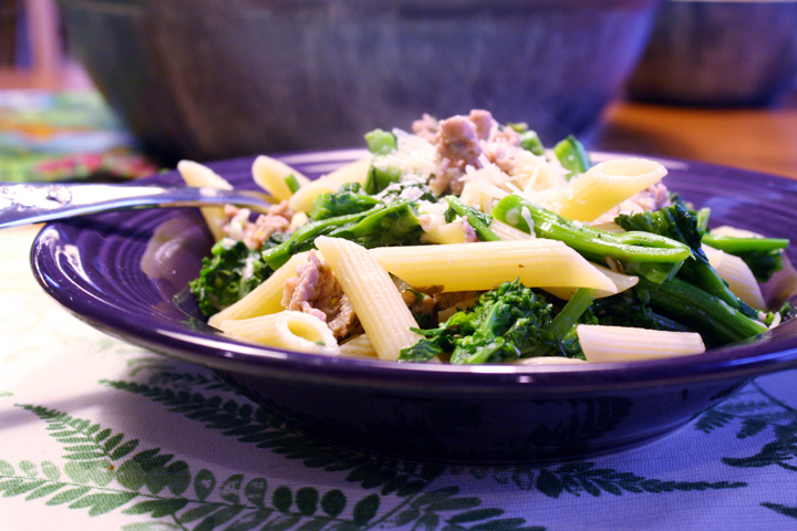 Pasta with Sausage and Broccoli Rape