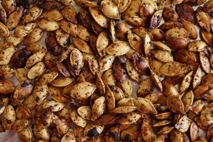 Zesty Roasted Pumpkin Seeds ~ ElephantEats.com