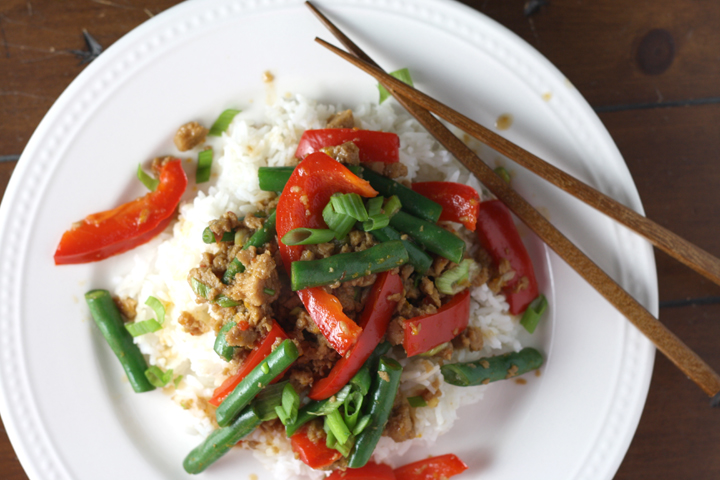 Orange Seitan with Green Beans and Peppers ~ ElephantEats.com